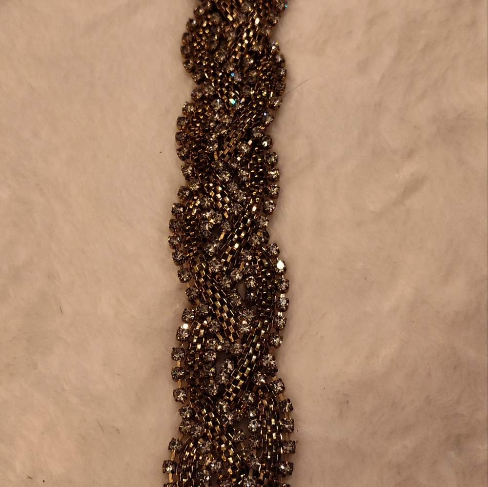 NWT! Cache Jewelry Set - Picture 7 of 13